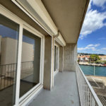 Spacieux Appartement T4 à Martigues avec Balcons et Vue sur l'Étang