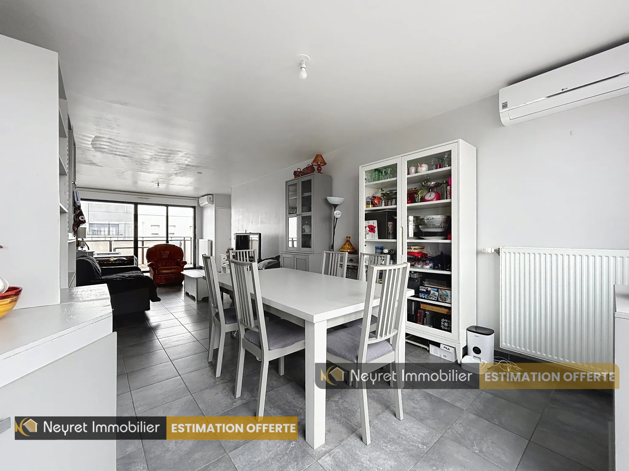 Appartement T4 avec garage double à Saint-Fons 