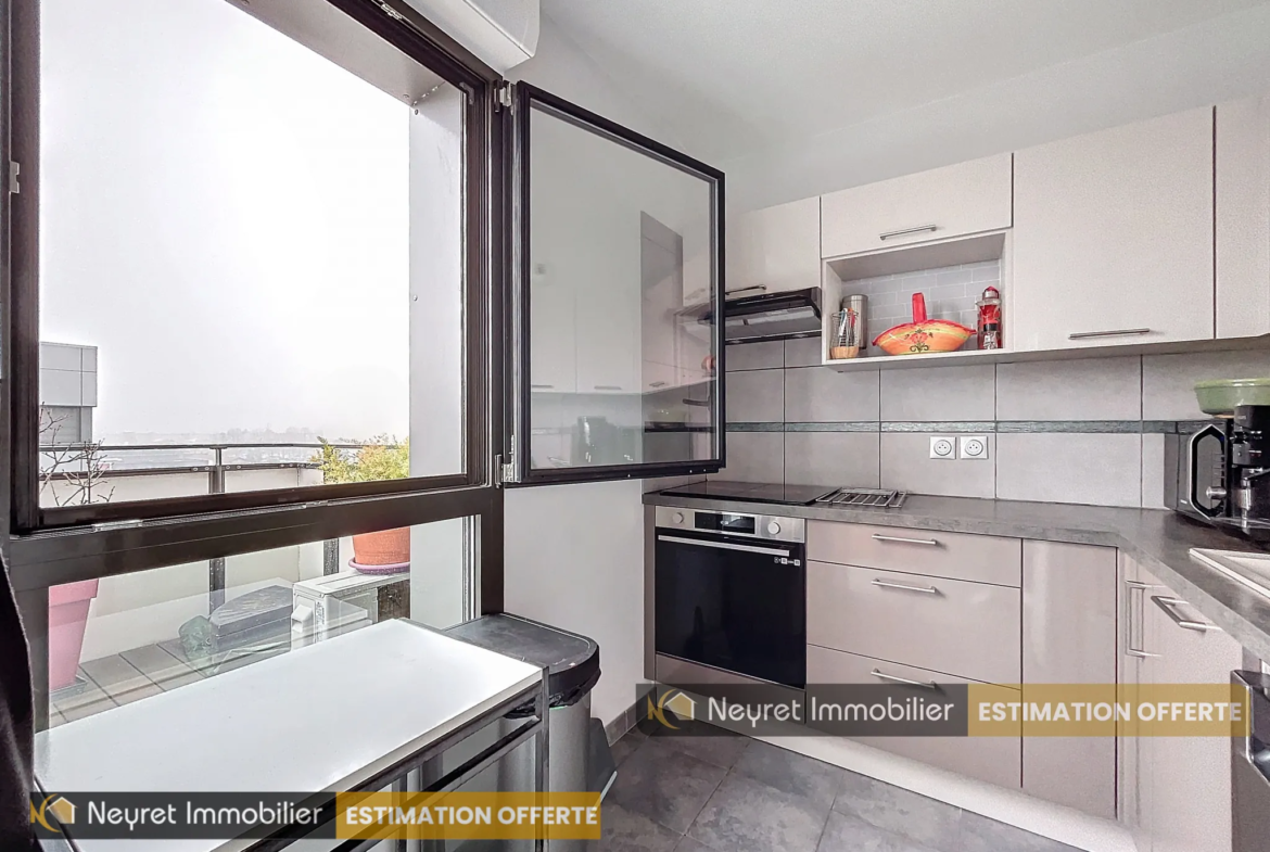 Appartement T4 avec garage double à Saint-Fons 