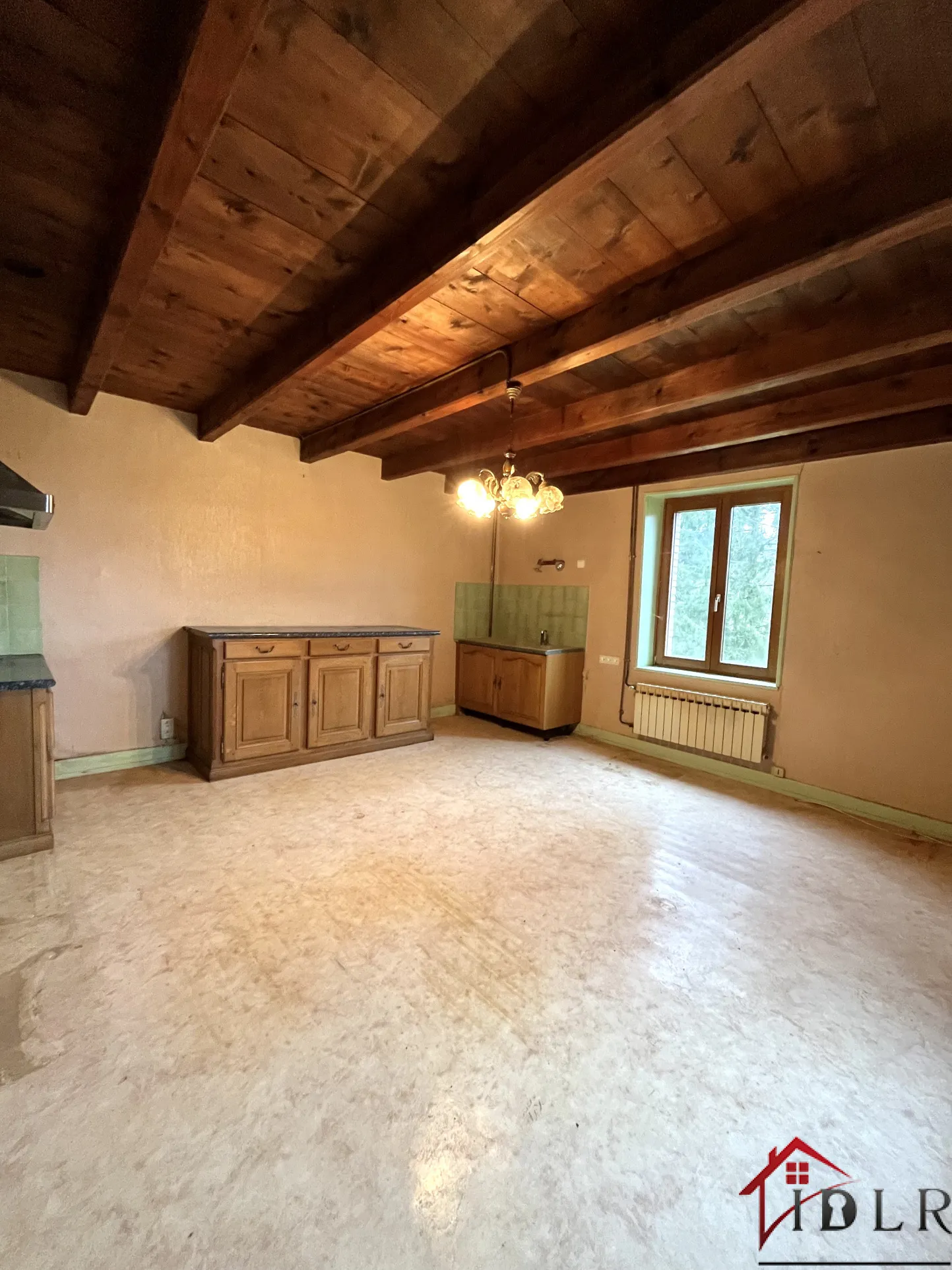 À vendre : Maison de Village à rénover à Melisey sur 15 ares 