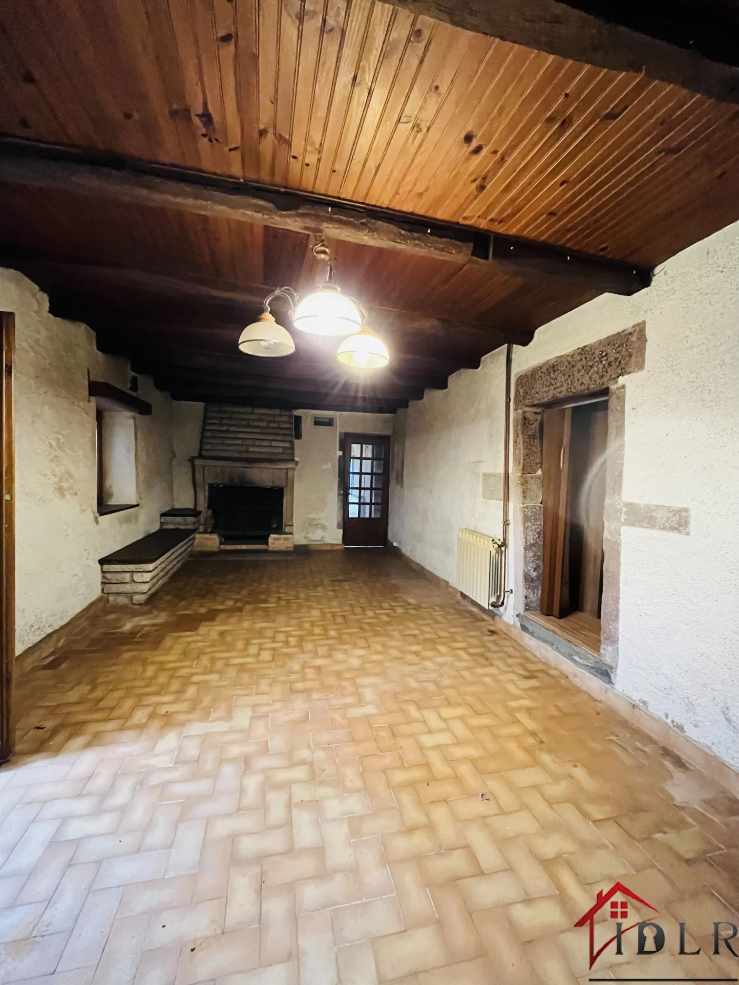 À vendre : Maison de Village à rénover à Melisey sur 15 ares 