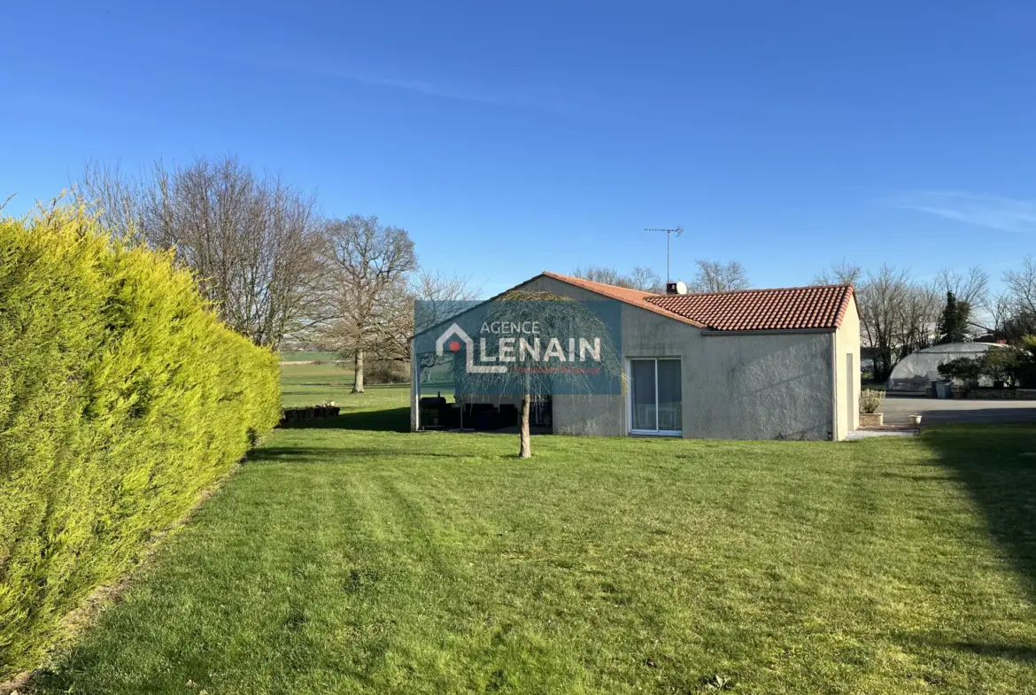 Charmant Pavillon de Campagne à La Meilleraie-Tillay 