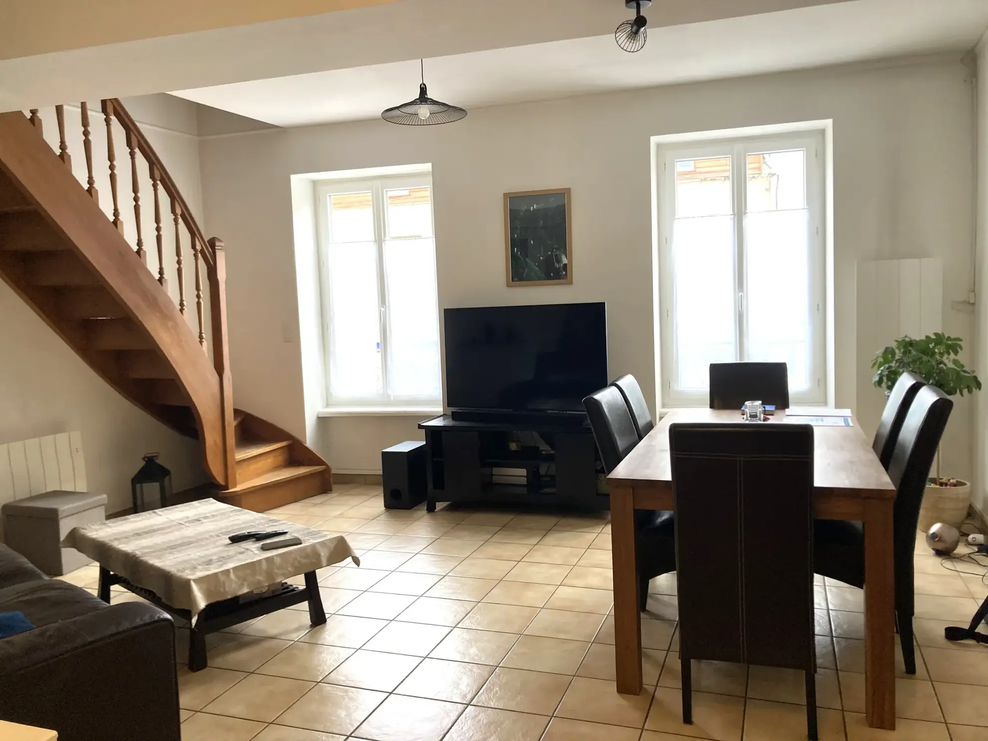 Immeuble à vendre à Meximieux: T3 Duplex et Commerce 