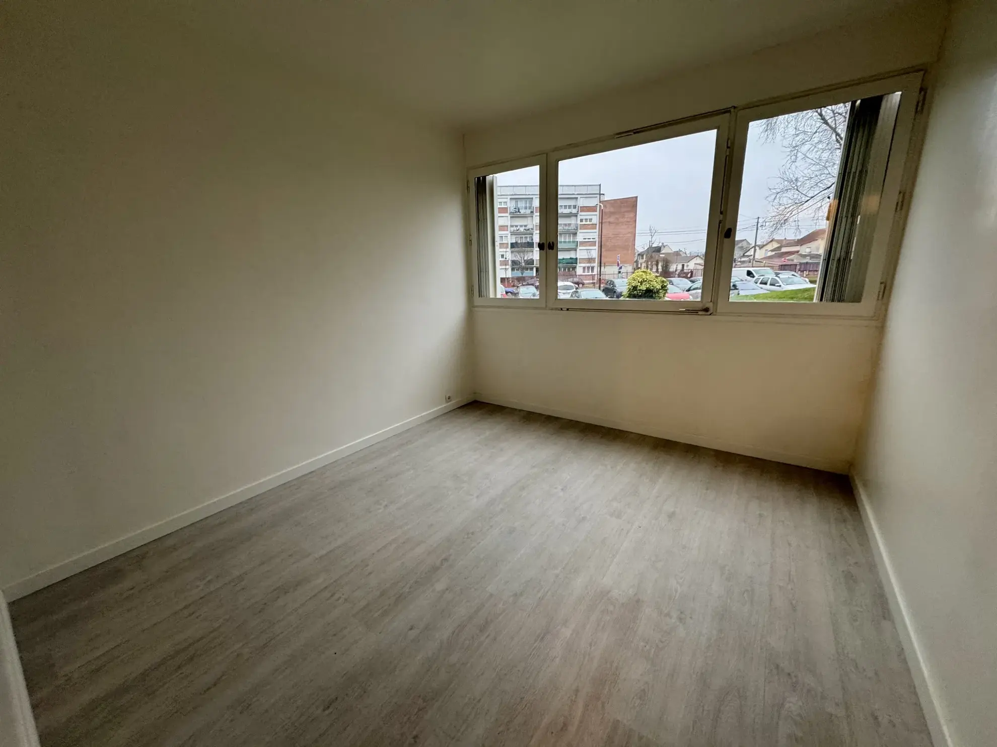 À vendre : Appartement T4 lumineux de 74.44 m² à Livry-Gargan 