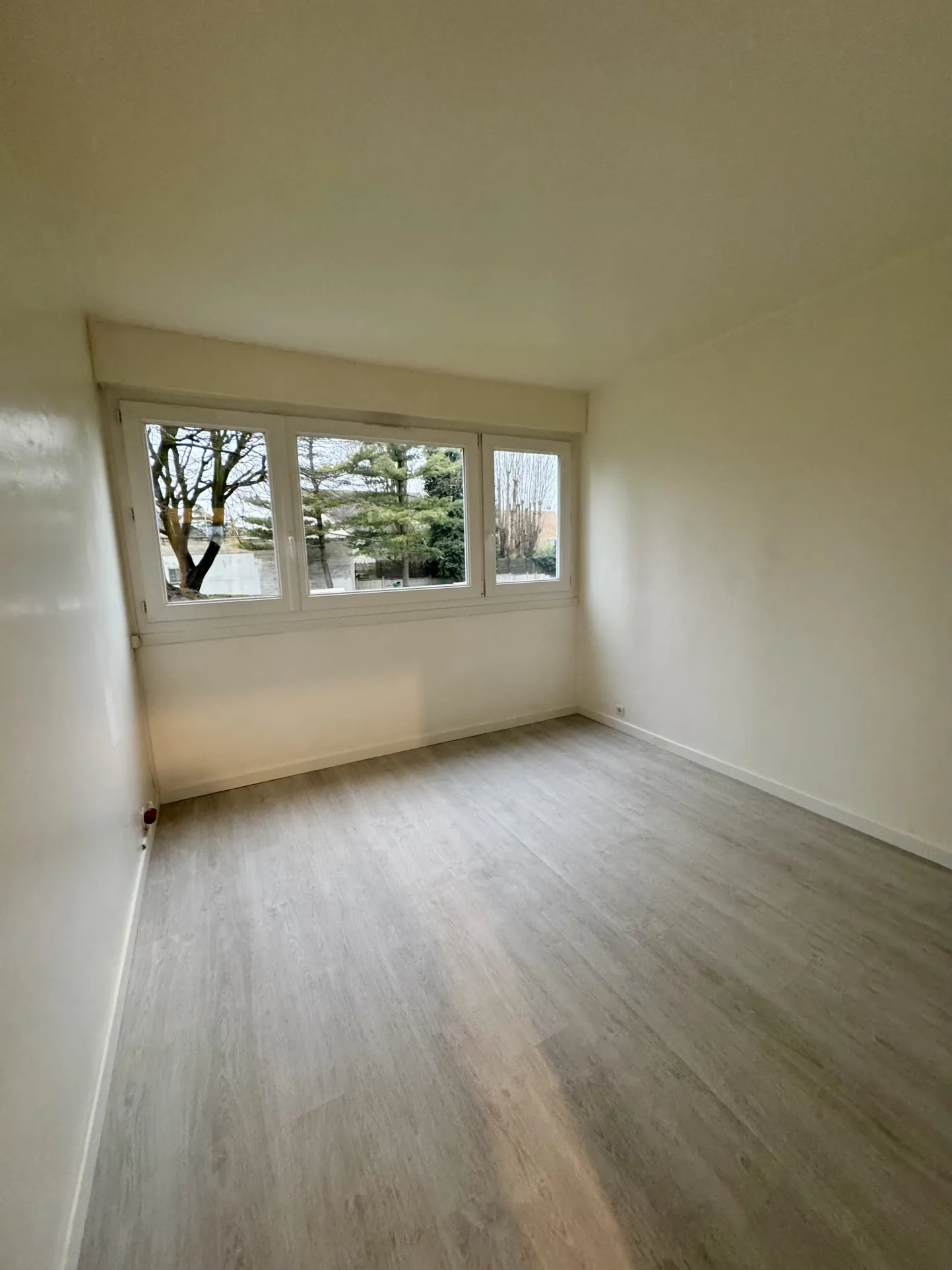 À vendre : Appartement T4 lumineux de 74.44 m² à Livry-Gargan 