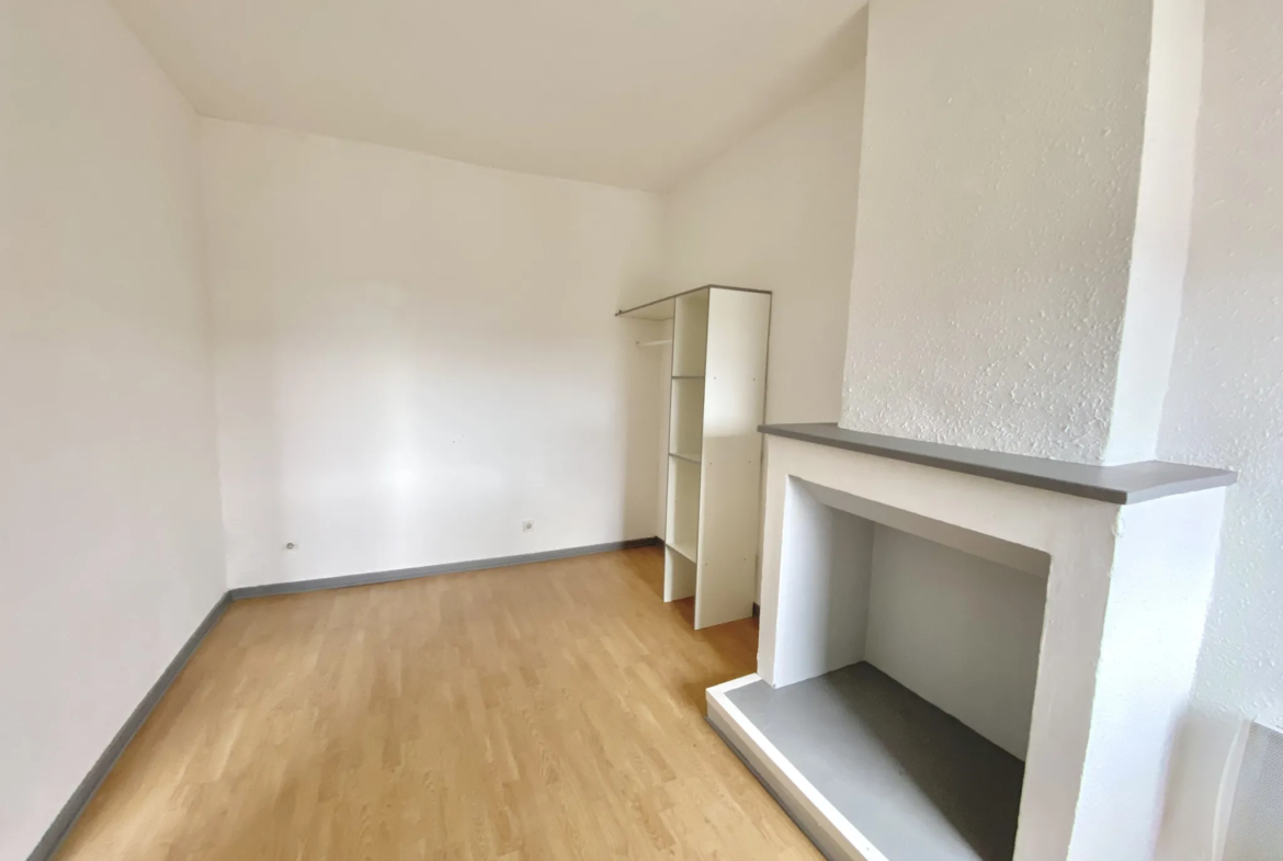 Appartement lumineux avec vue à Annonay 