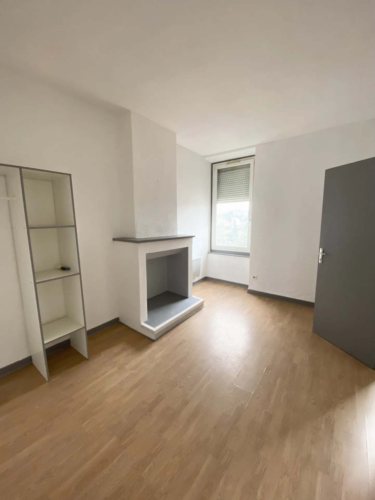 Appartement lumineux avec vue à Annonay 