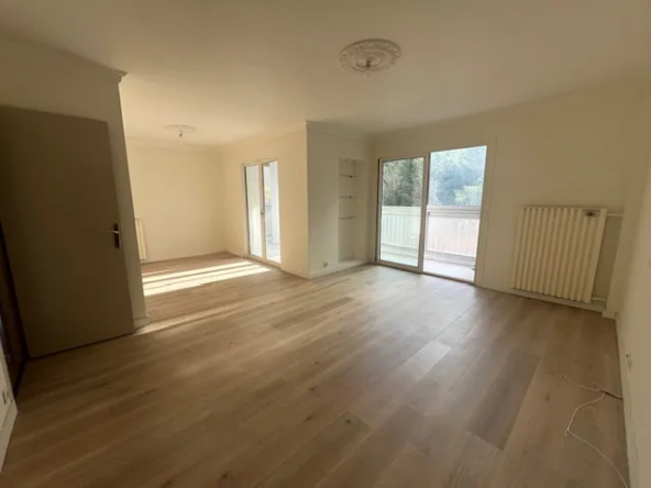 Appartement lumineux T4 avec garage à La Valette-du-Var