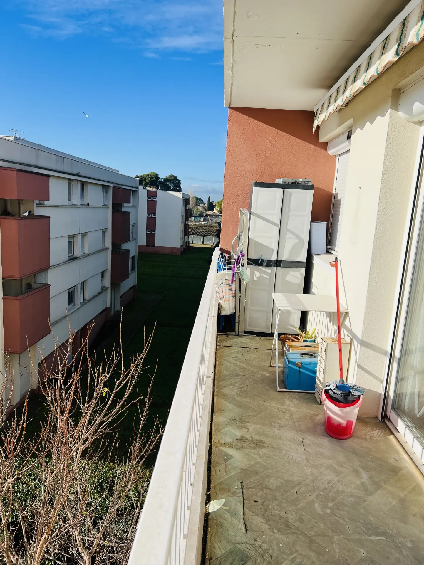 Appartement T3 à vendre à Lunel avec terrasse 