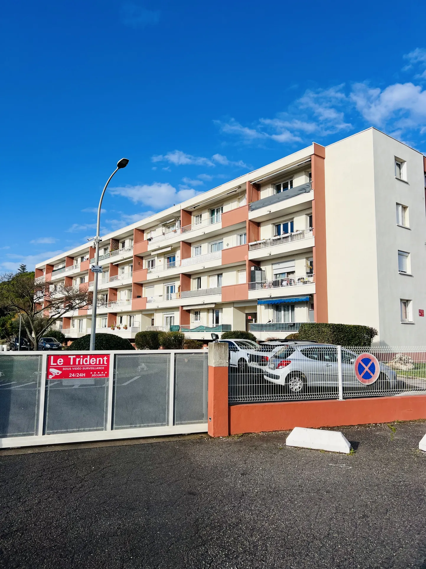 Appartement T3 à vendre à Lunel avec terrasse 