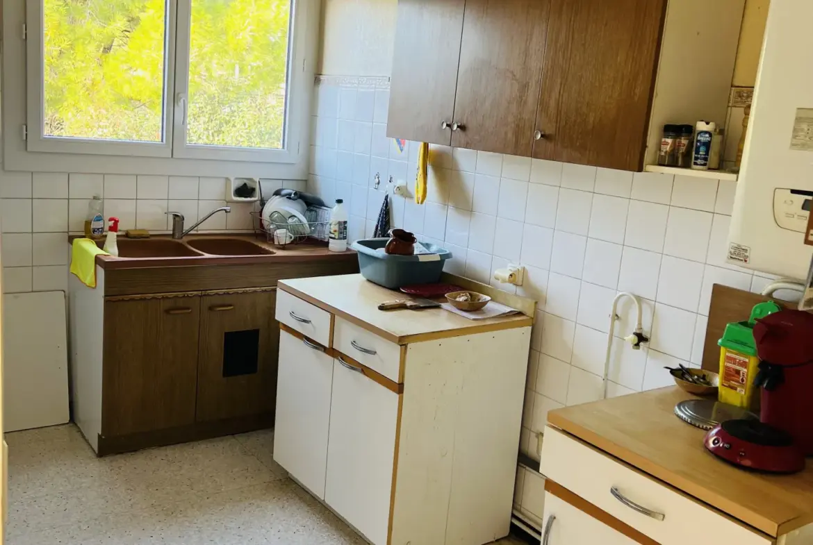 Appartement T3 à vendre à Lunel avec terrasse 