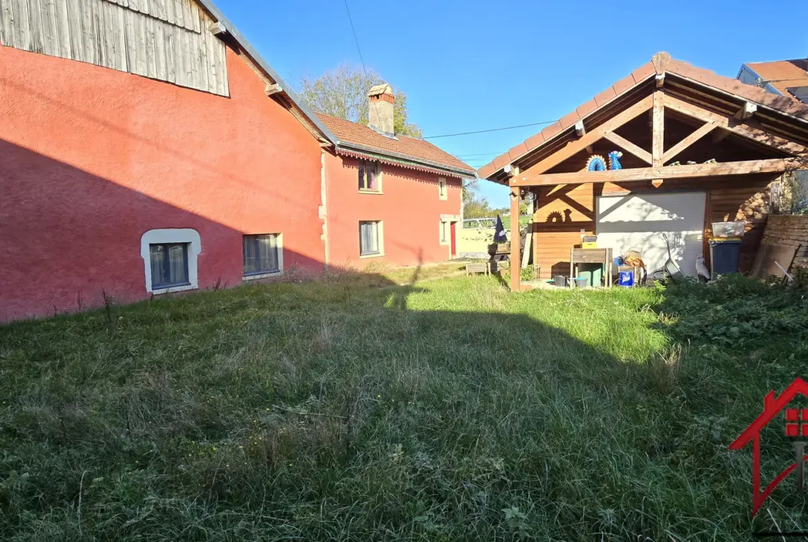 Maison de Village Rénovée à Vendre entre Baume-les-Dames et Sancey 