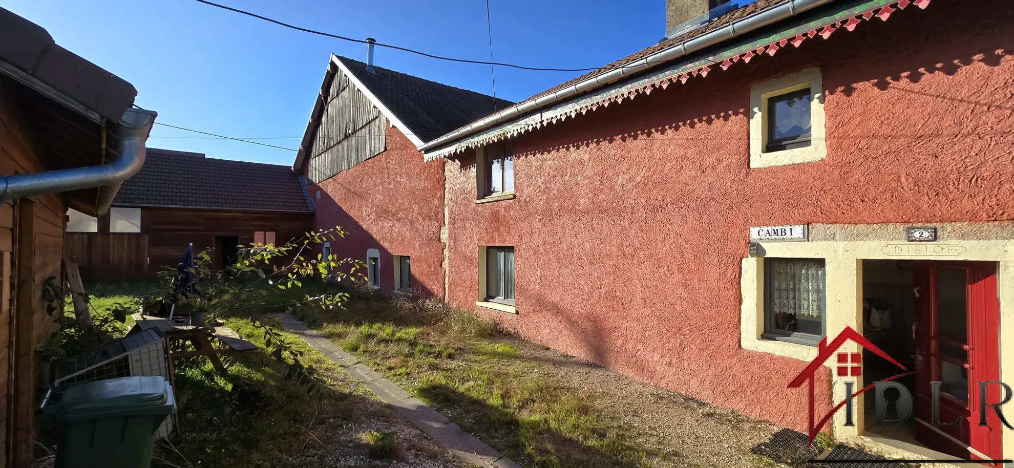 Maison de Village Rénovée à Vendre entre Baume-les-Dames et Sancey 