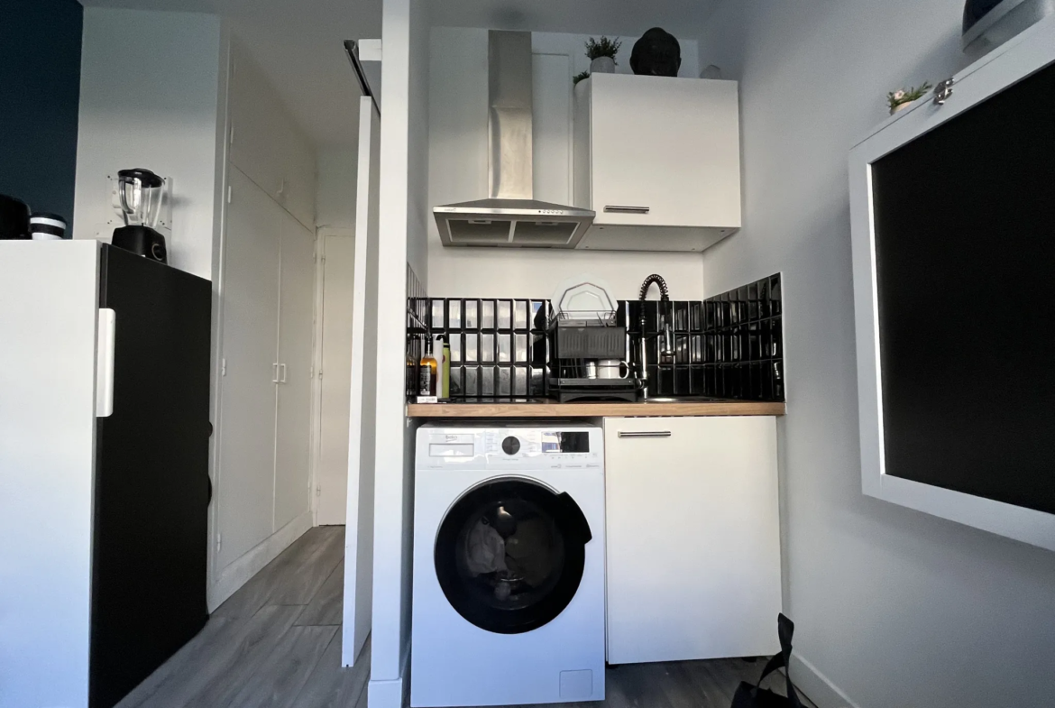 Studio à louer à Ville d'Avray - 650 € par mois 