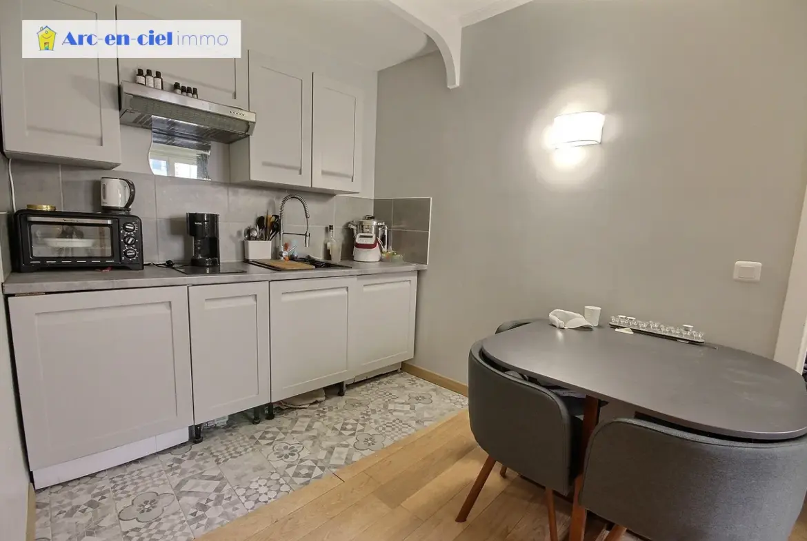 Appartement rénové à vendre à Paris 3ème - Enfants Rouges 