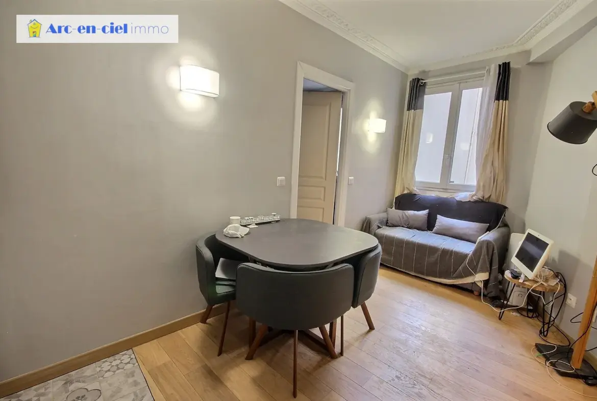 Appartement rénové à vendre à Paris 3ème - Enfants Rouges 