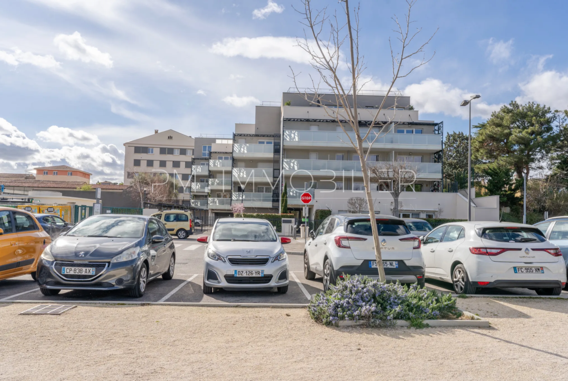 Appartement moderne avec terrasse à vendre à Istres 