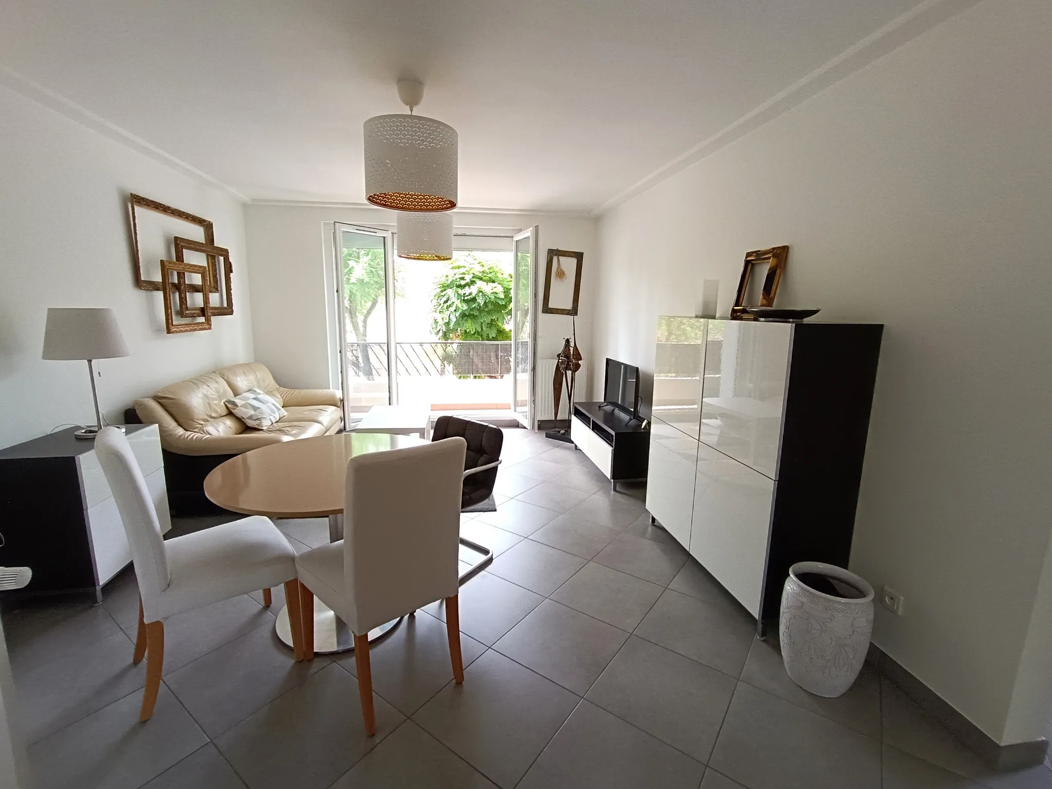 Appartement T3 rénové à vendre à Toulon - Résidence La Serinette 