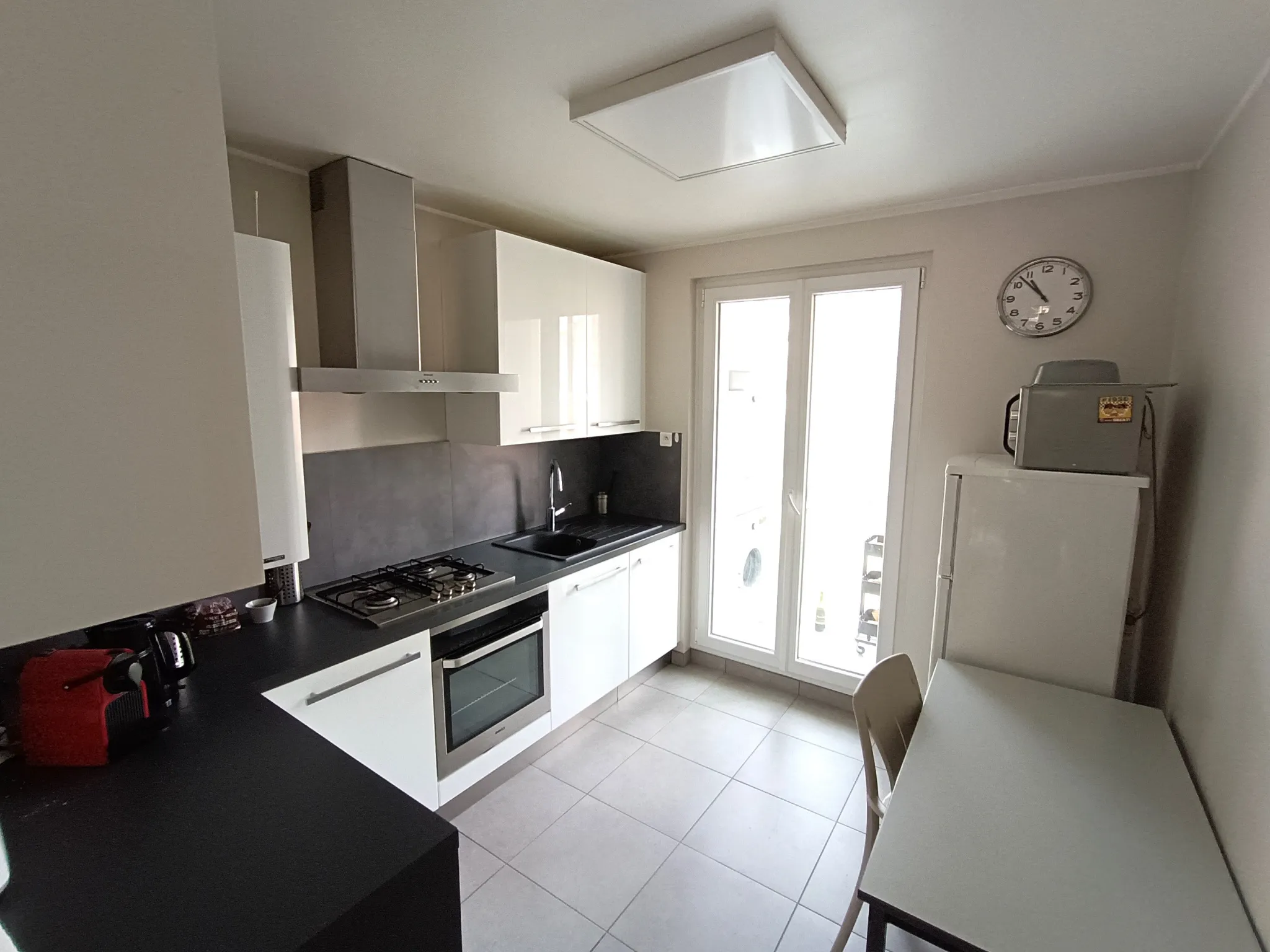 Appartement T3 rénové à vendre à Toulon - Résidence La Serinette 