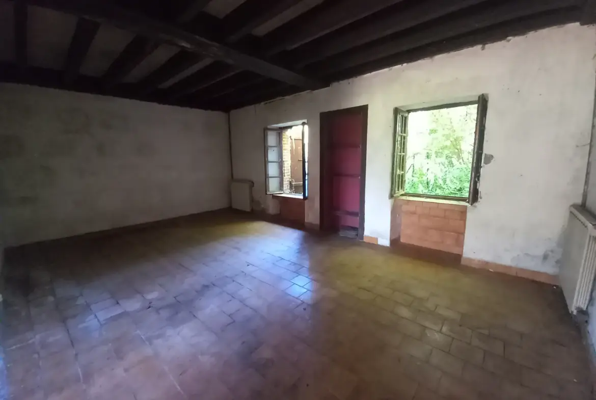 Maison à rénover à Montigny sur Canne avec 4 chambres 