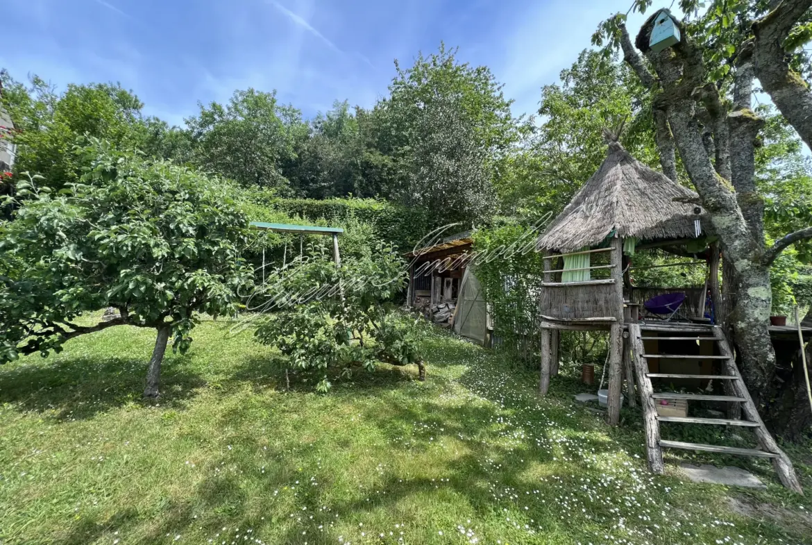 Maison familiale de 117 m2 à La Charité-sur-Loire avec Jardin et Bureau 