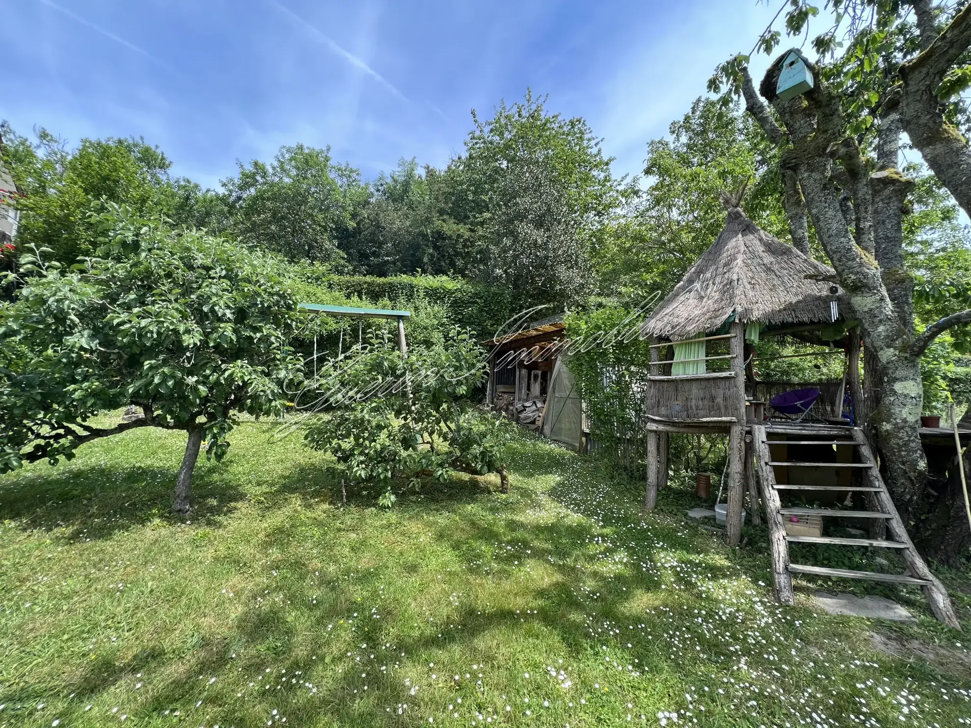 Maison familiale de 117 m2 à La Charité-sur-Loire avec Jardin et Bureau 