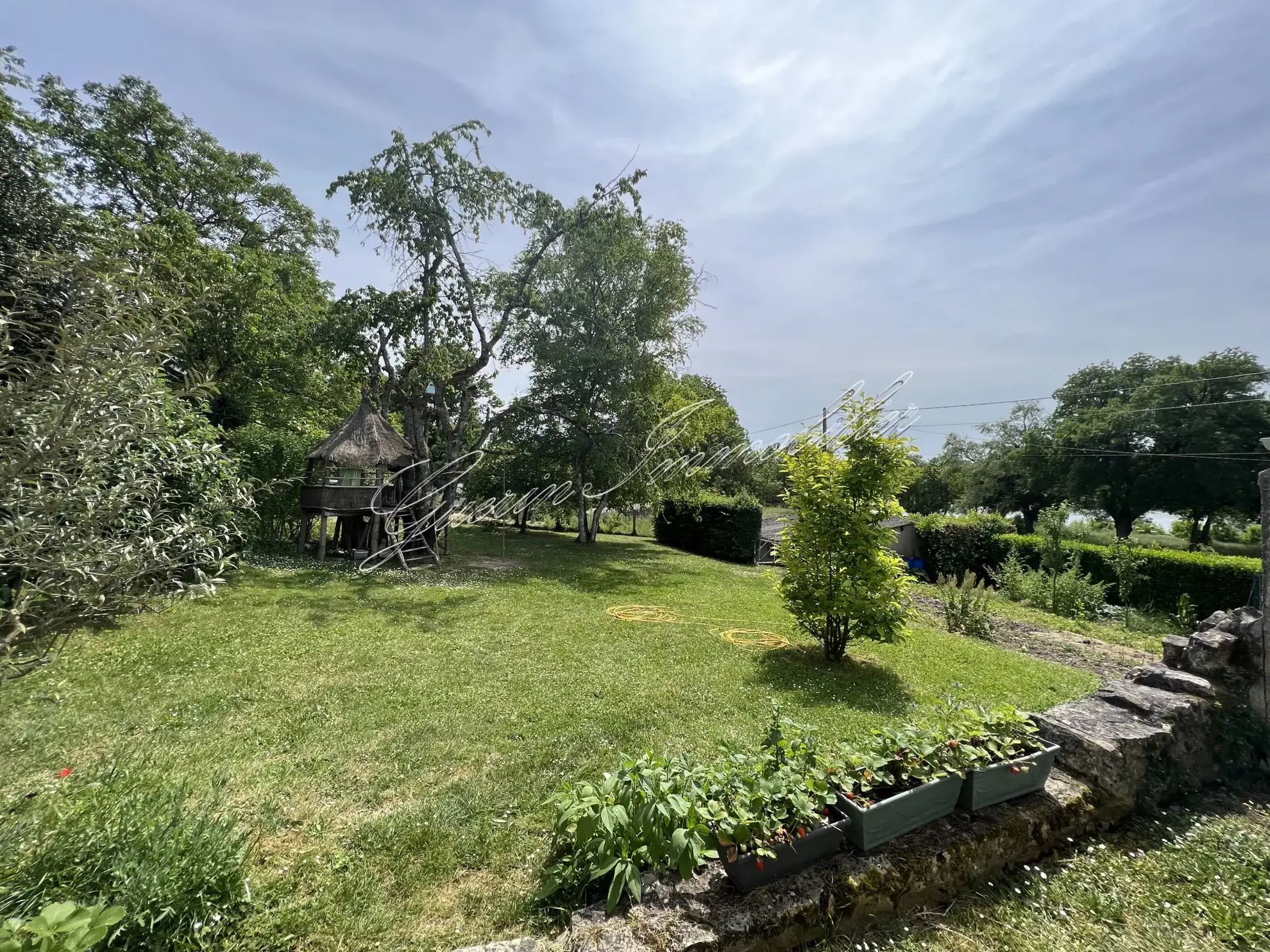 Maison familiale de 117 m2 à La Charité-sur-Loire avec Jardin et Bureau 