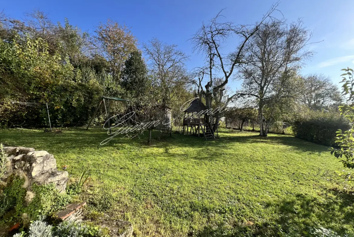 Maison familiale de 117 m2 à La Charité-sur-Loire avec Jardin et Bureau 