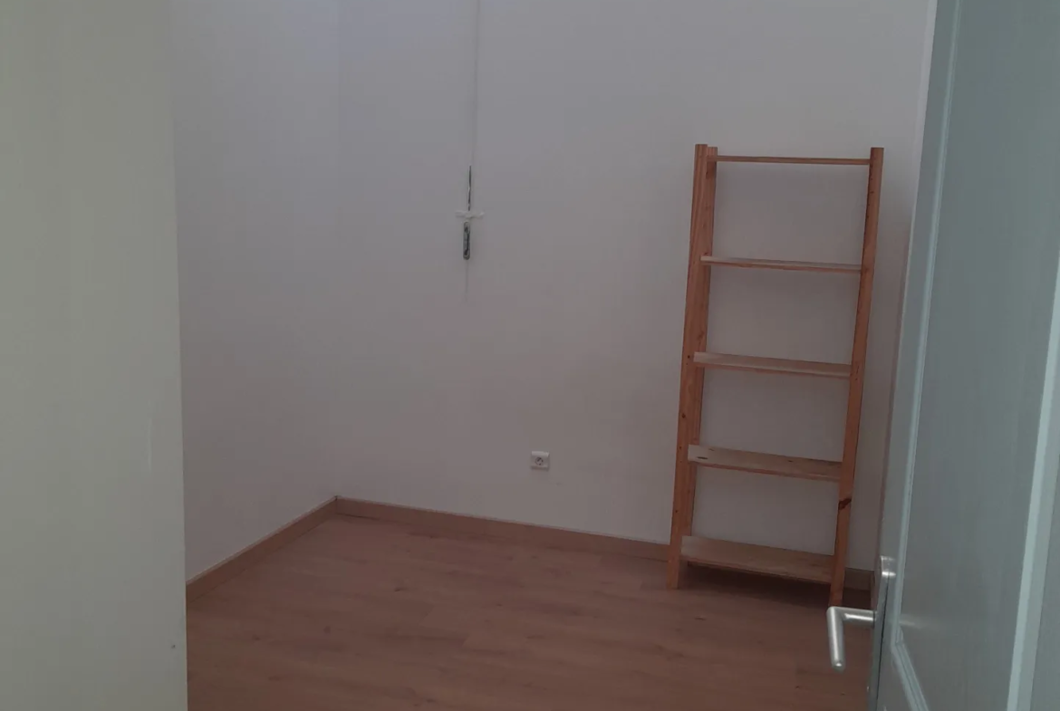 À vendre : Magnifique T3 rénové de 42 m2 au centre-ville de Perpignan 