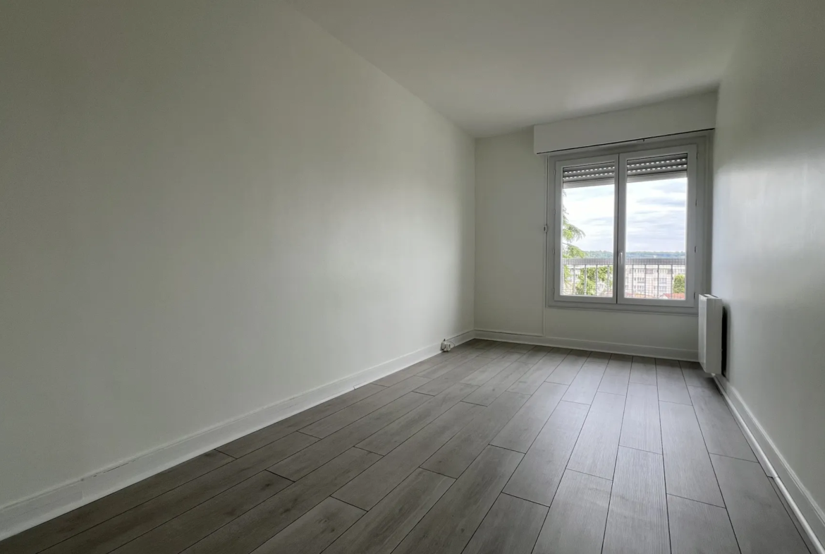 Appartement 62 m² au cinquième étage à Le Chesnay Rocquencourt 