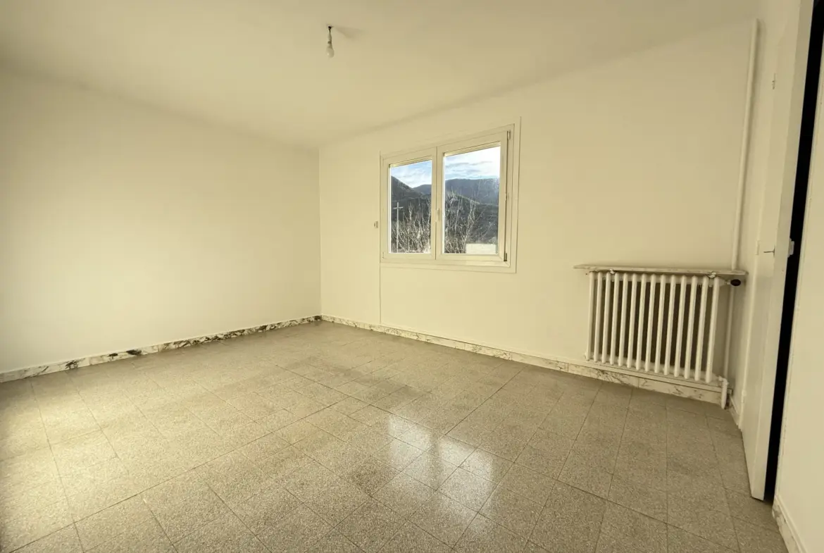 Maison F4 à vendre à Arles sur Tech - Terrasse et Jardin 