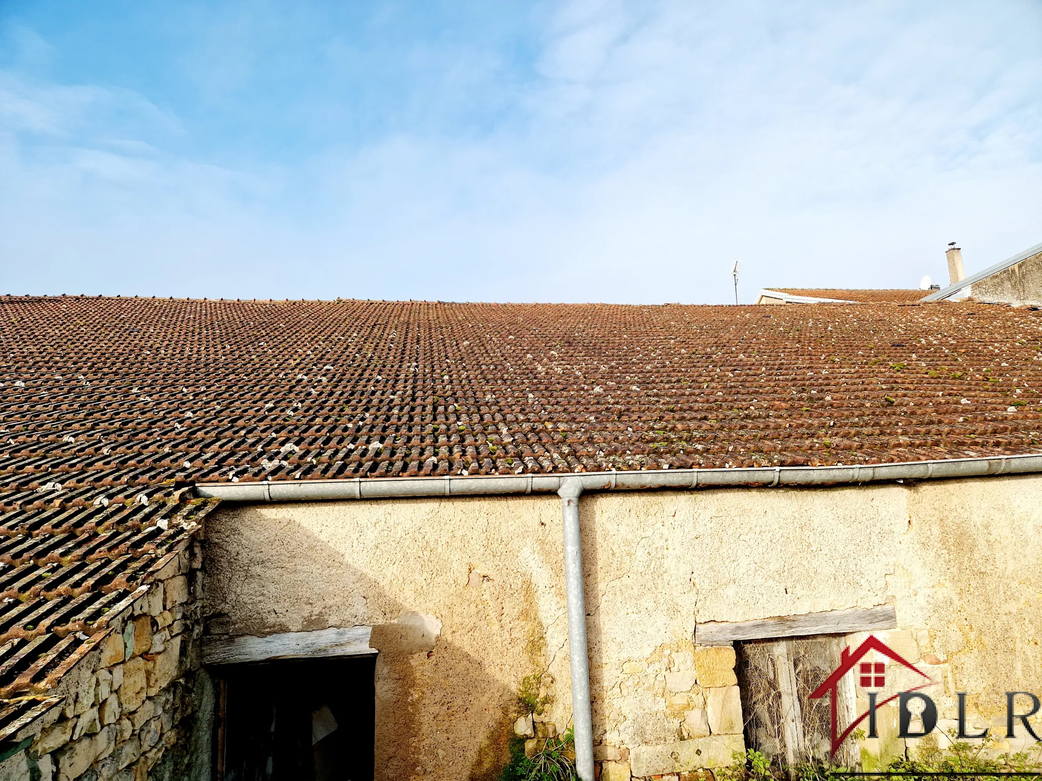 Maison ancienne à rénover à Melay 