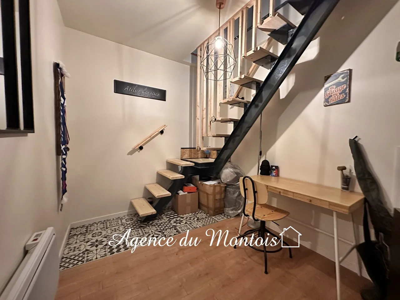 Maison rénovée à Donnemarie Dontilly avec cour fleurie - 267 500 € 