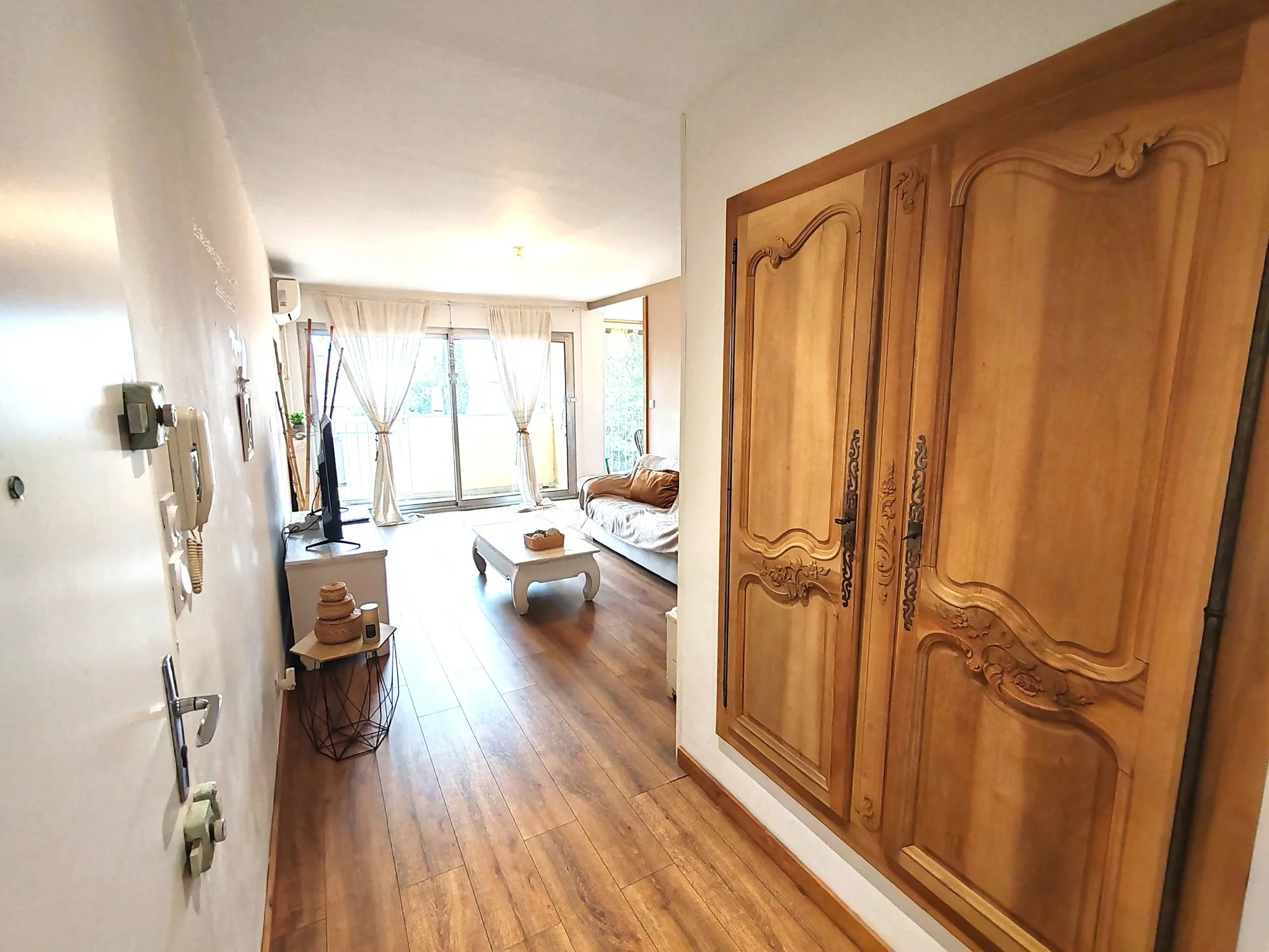 Appartement T4 traversant de 75 m² à La Valette du Var 