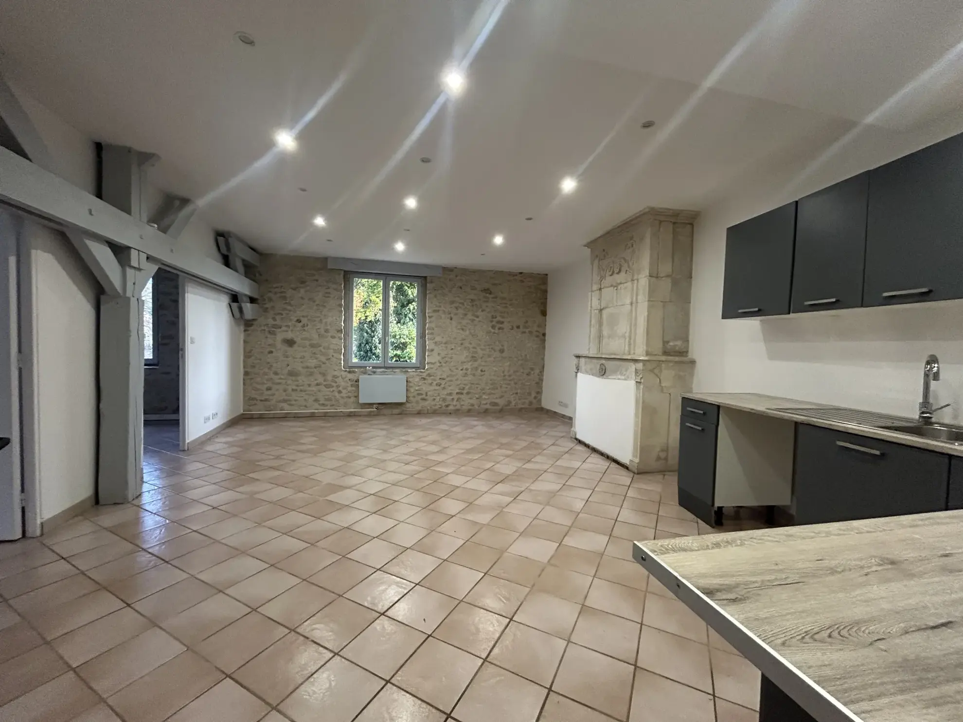 À vendre : Appartement T3 lumineux de 75 m² à Saclas 