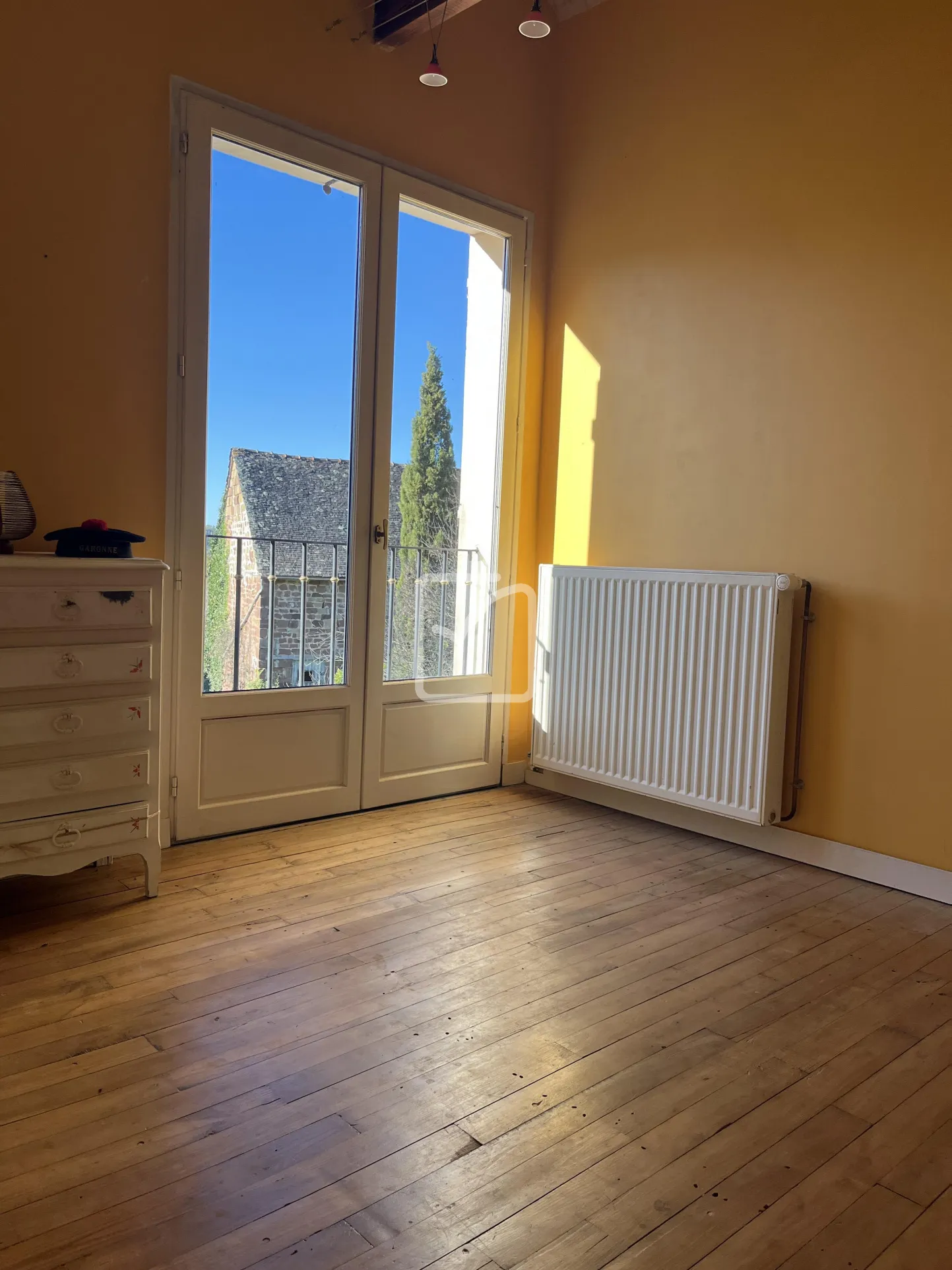 Maison en pierres de brasier rouge à Objat - 4 pièces, 96 m² 