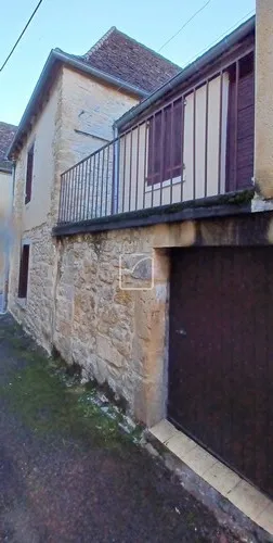 MAISON DE VILLE 75 m² à Gourdon, proche du marché et tous services 