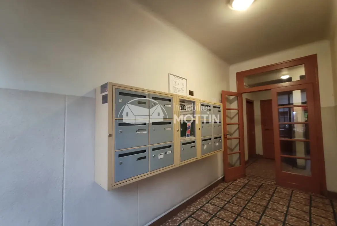 À vendre : Appartement F2 spacieux à Vitry-sur-Seine, proche du RER C 