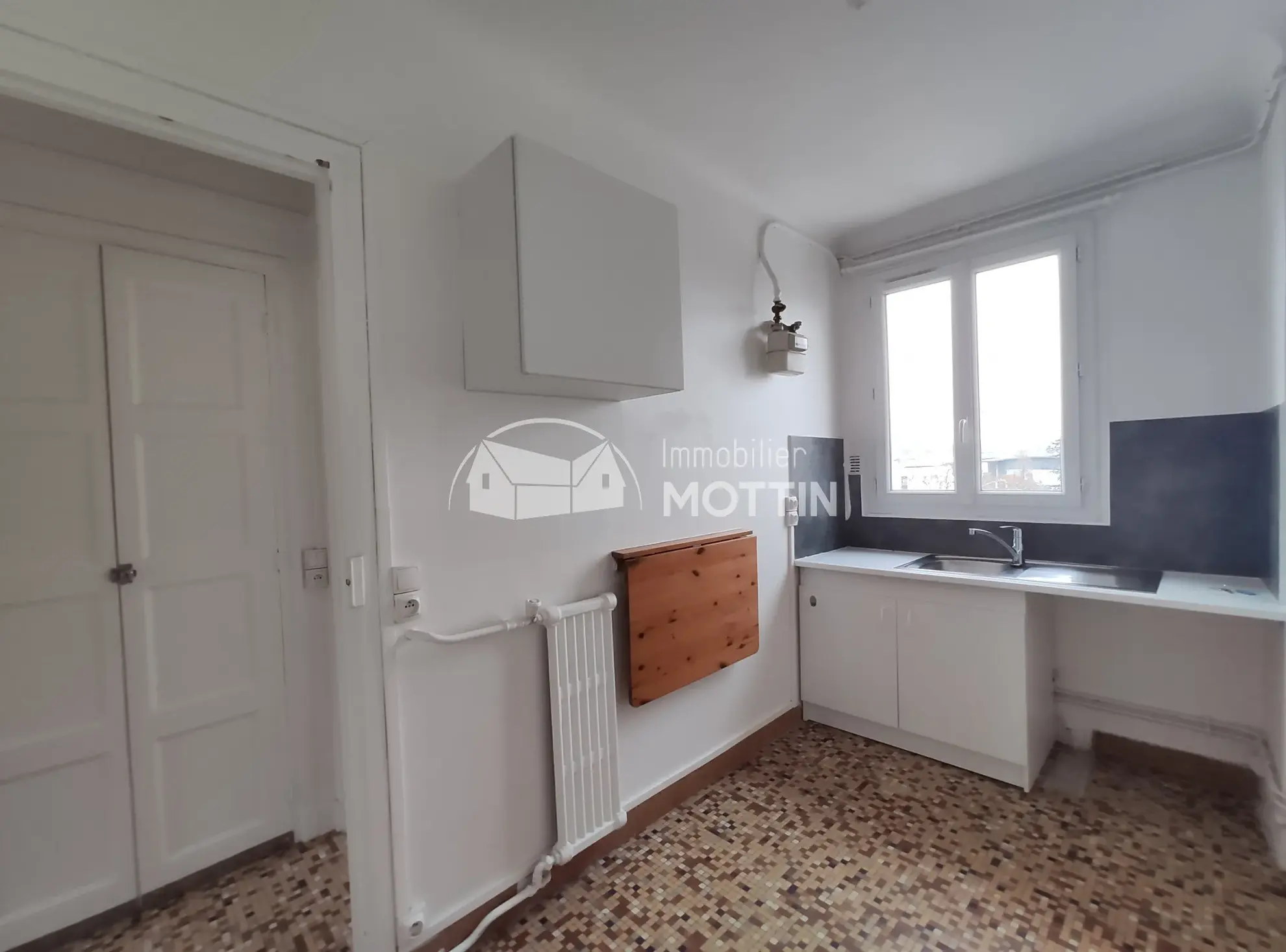 À vendre : Appartement F2 spacieux à Vitry-sur-Seine, proche du RER C 