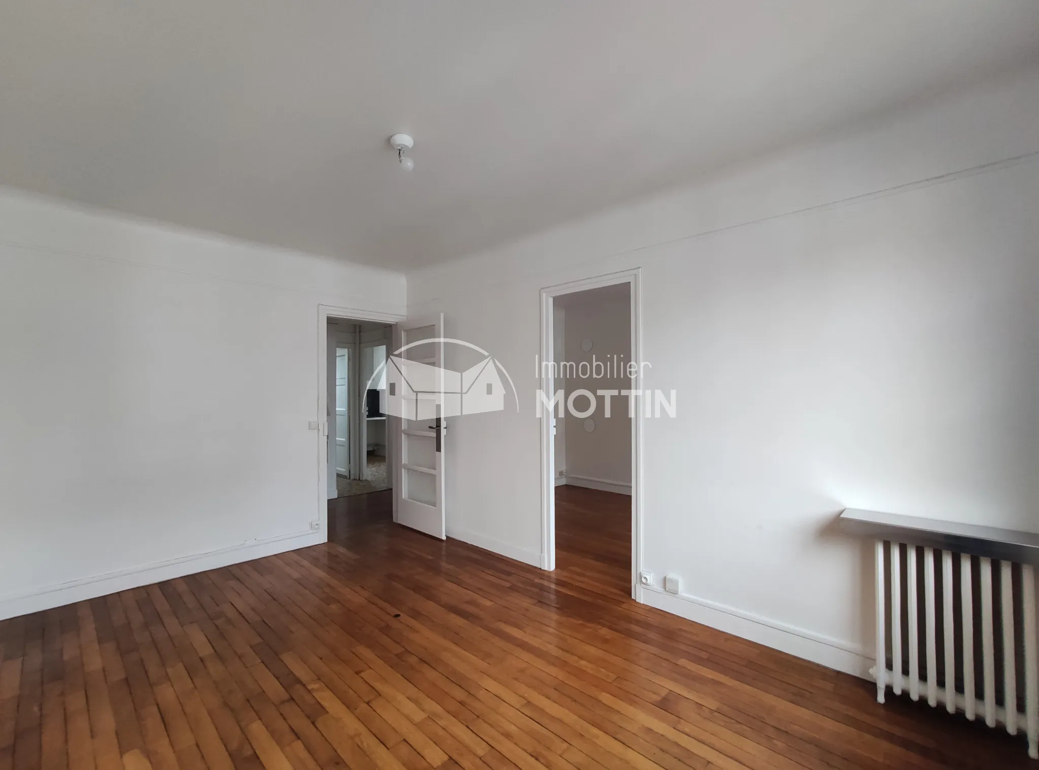 À vendre : Appartement F2 spacieux à Vitry-sur-Seine, proche du RER C 