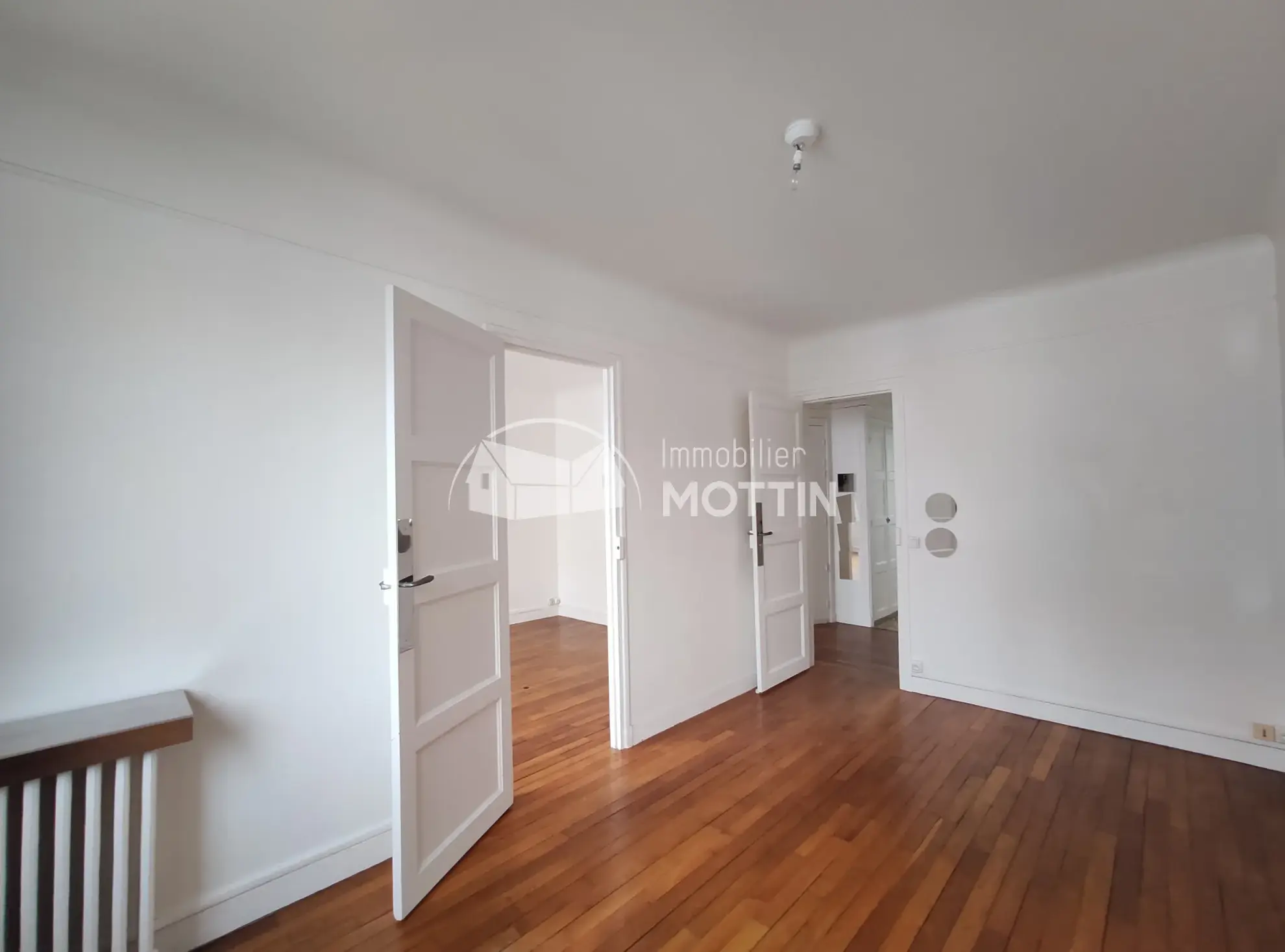 À vendre : Appartement F2 spacieux à Vitry-sur-Seine, proche du RER C 