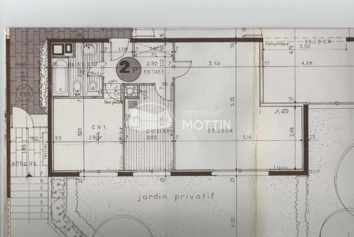 Appartement F2 en vente avec terrasse et jardin à Vitry-sur-Seine 