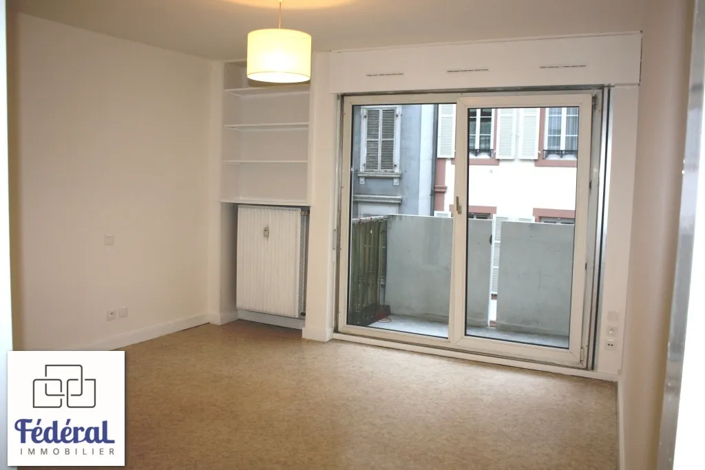 A vendre : Studio 25,36 m² avec balcon à Strasbourg 