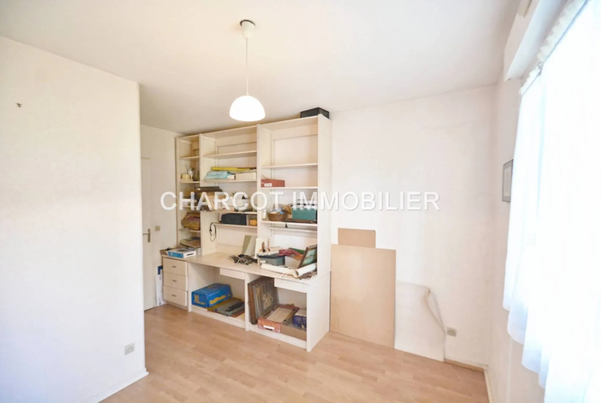 Appartement lumineux T4 de 80,39 m² à Lyon 5ème avec parking 