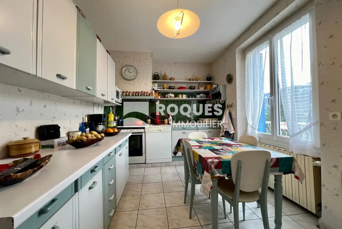 À vendre maison T6 avec jardin à Millau (12) 