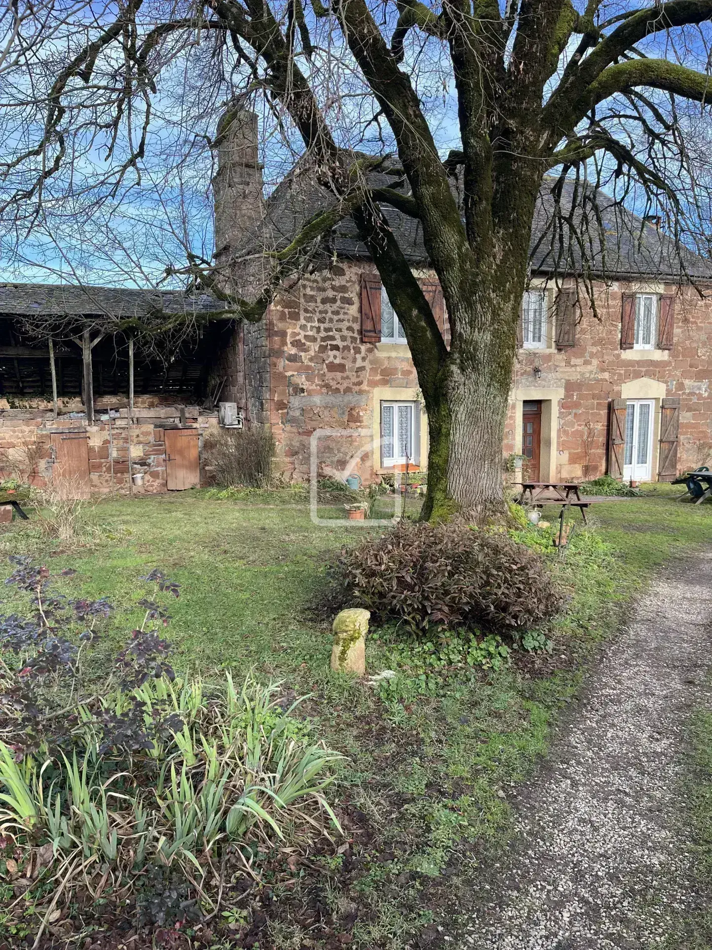 Corps de Ferme avec 6 pièces à Saint-Robert 