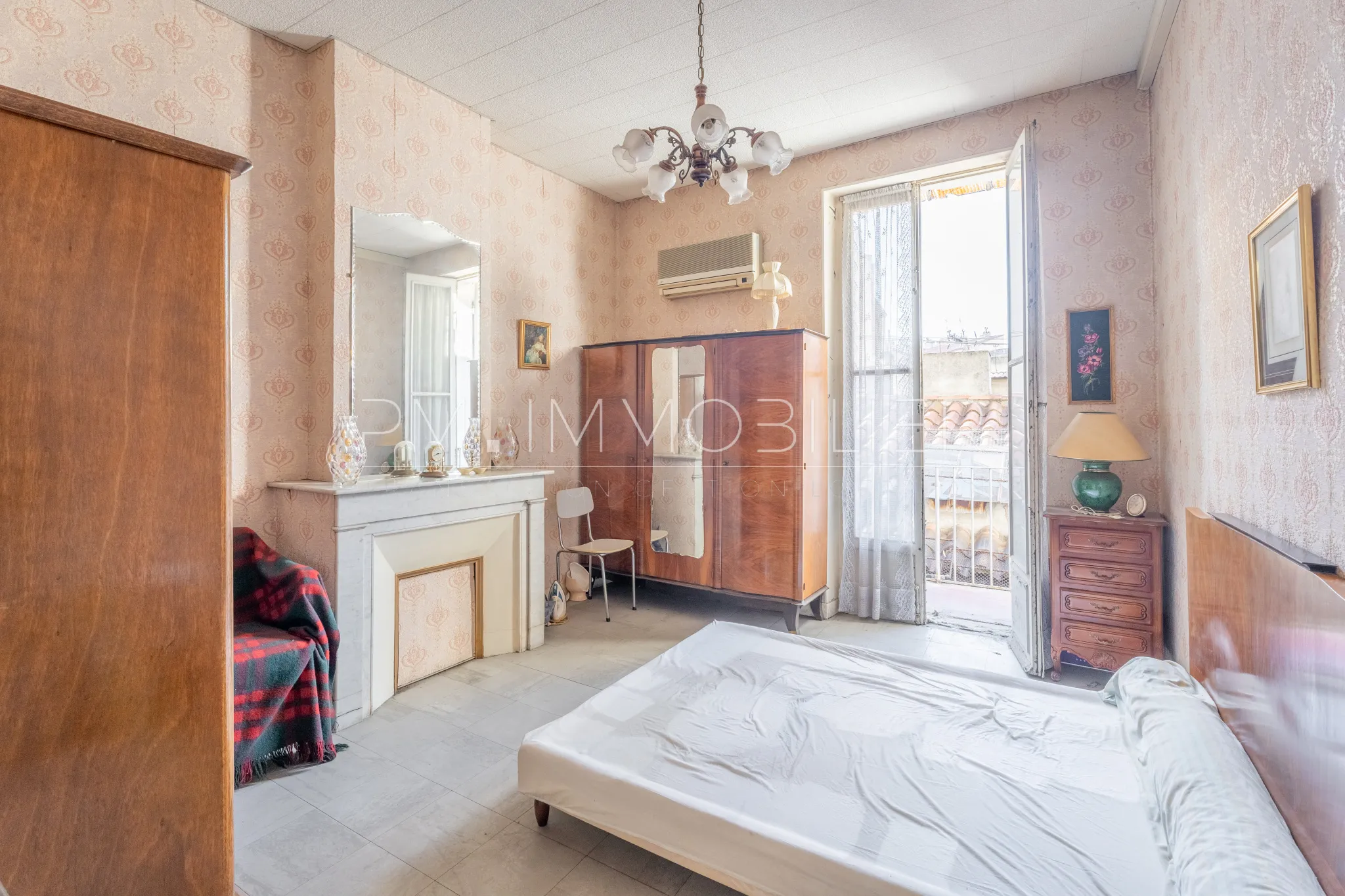 À vendre : Appartement T3 à rénover - Place Jean Jaurès, Marseille 