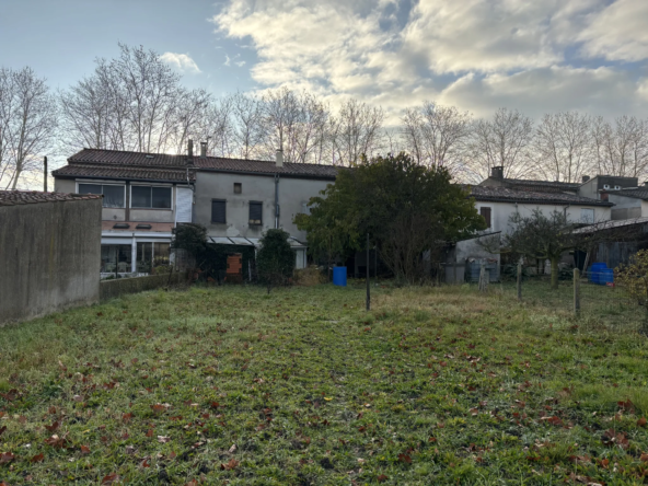 Ensemble immobilier à rénover à Labruguière - 170 m²