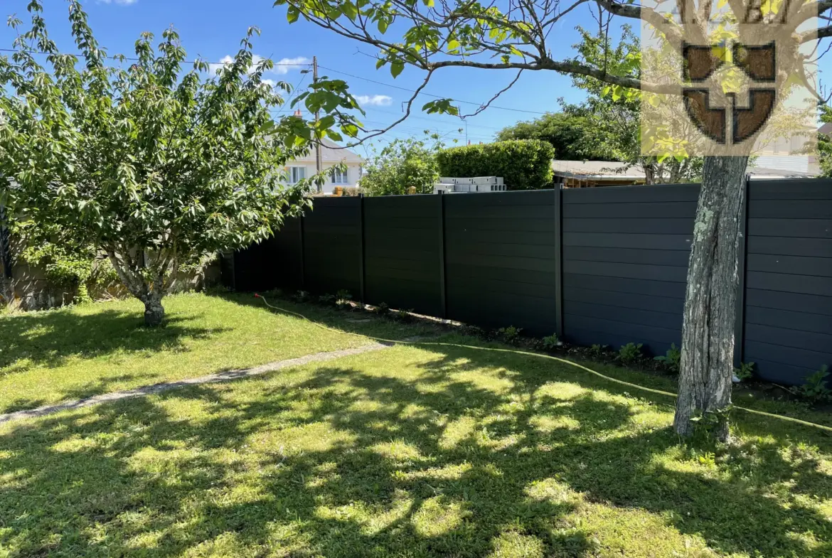 Maison spacieuse à 10 minutes du centre-ville de Vendôme avec jardin clos 