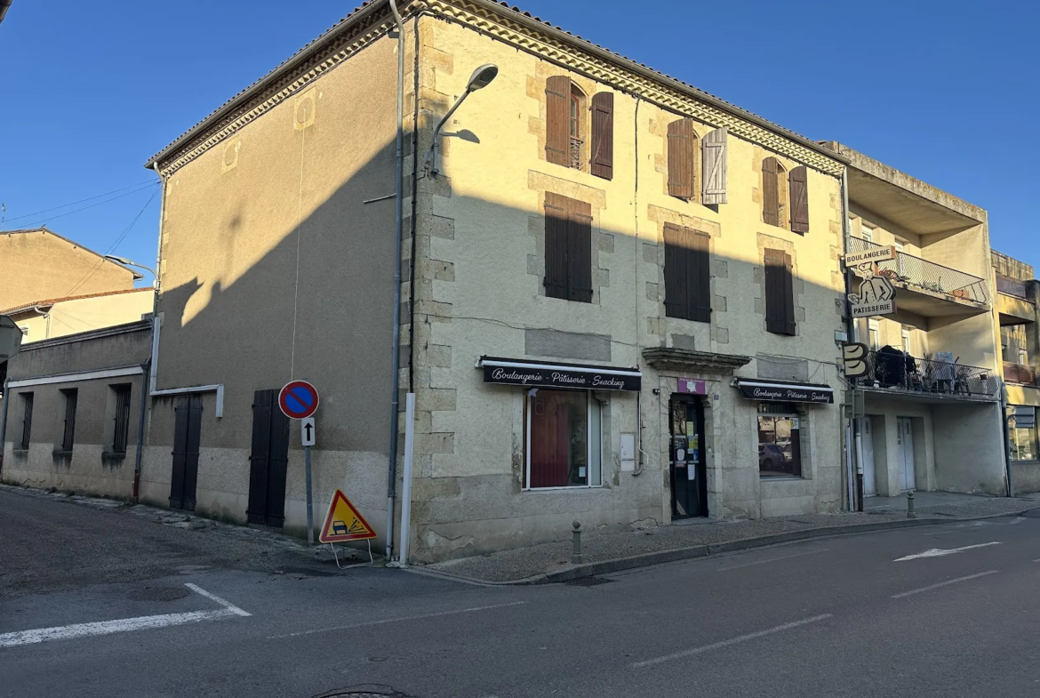 Immeuble à vendre au centre de Fleurance - 300 m2 